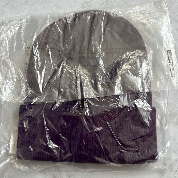NWT Madhappy Mulberry Classics Knitted Beanie